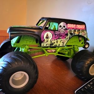 Grave digger large monster truck